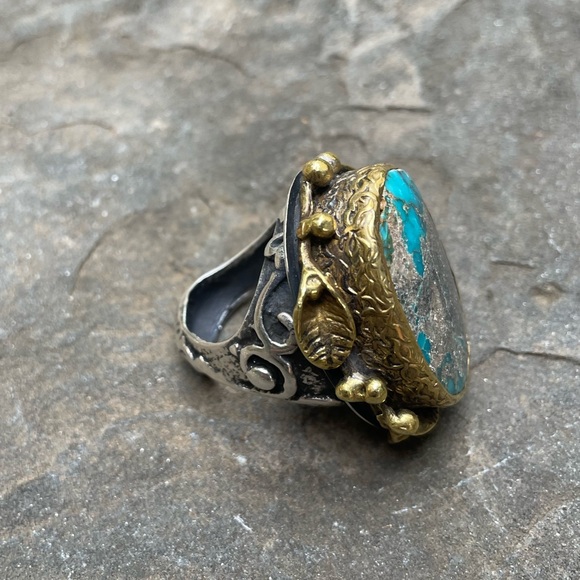 Artisan Bora Turquoise 925 Sterling Silver and Gold Statement Ring Size 7 - Picture 6 of 6